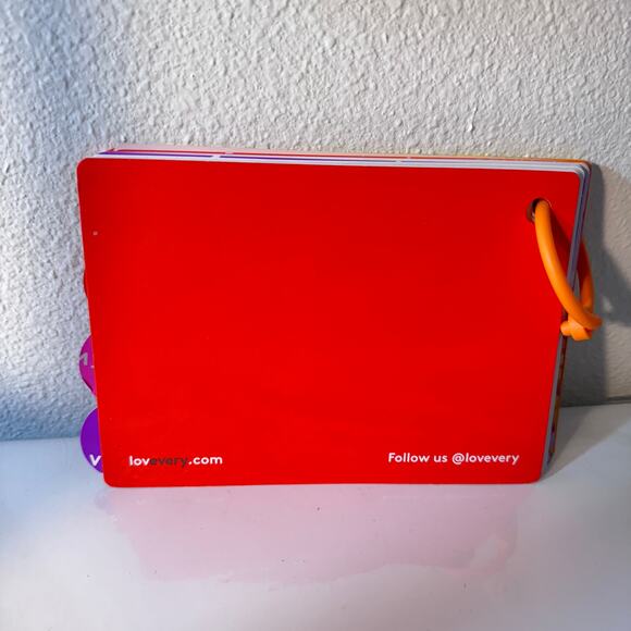 Lovevery The Investigator Play Guide Montessori Activity Book 31-33‎ Months Old - Picture 3 of 3